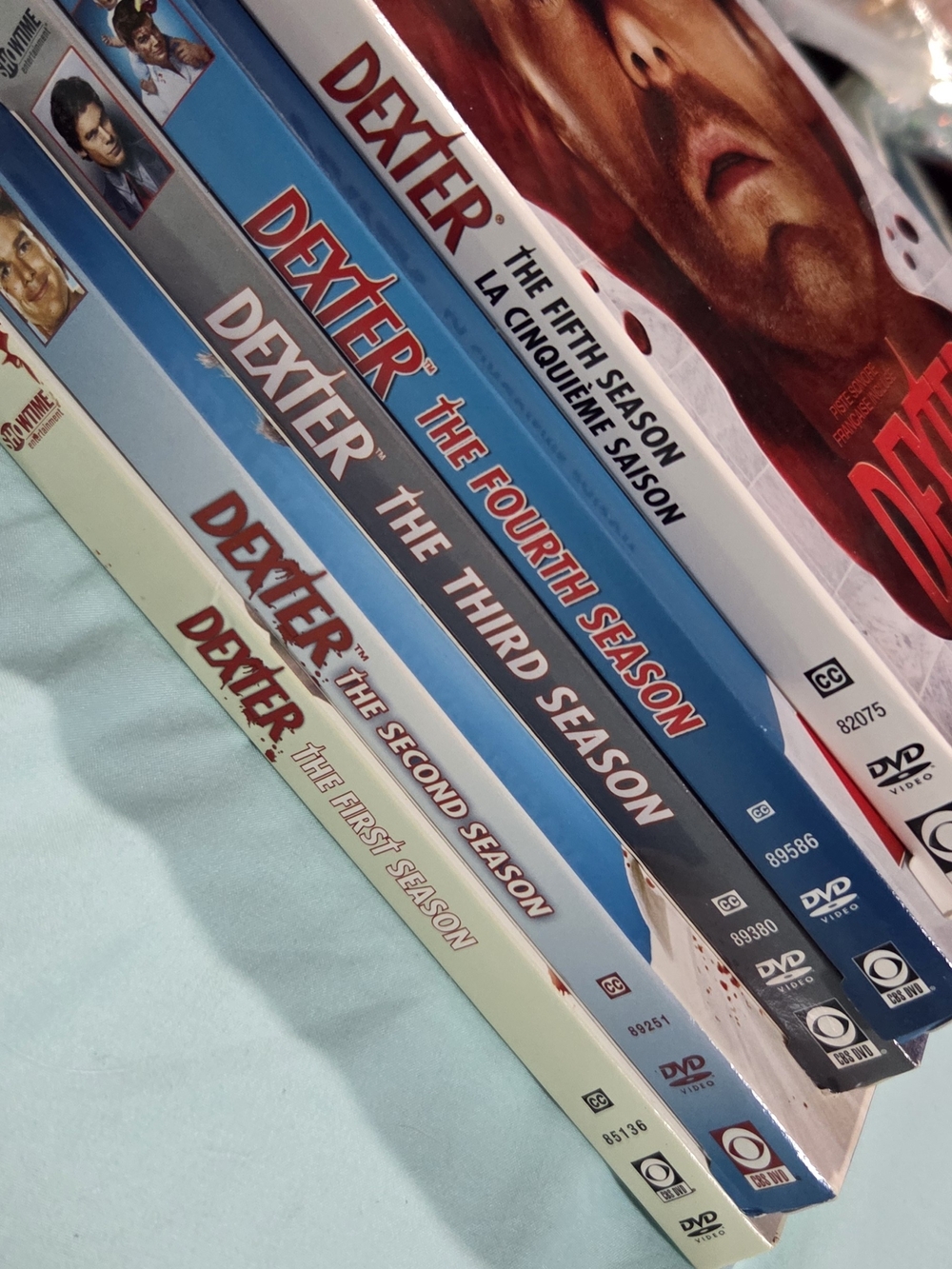 Dexter DVD Complete Seasons 1-5 Box Set - Blue & White Spines